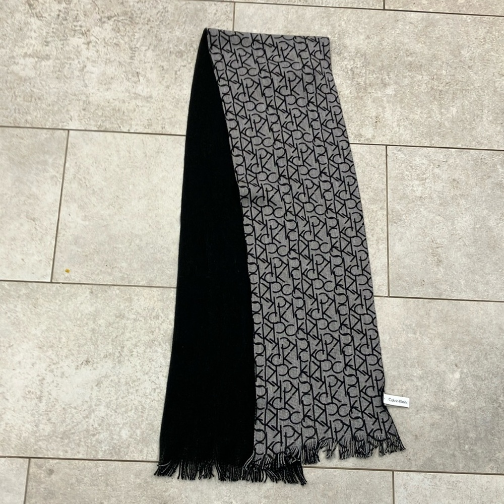 Calvin Klein scarf